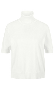 Пуловер с высоким воротником