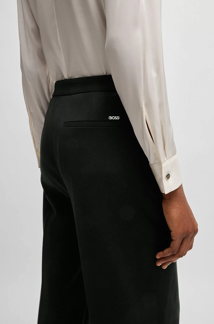 HUGO BOSS: Брюки со стрелками