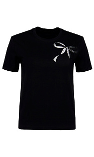 Футболка с вышивкой