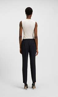 Зауженные брюки на кулиске