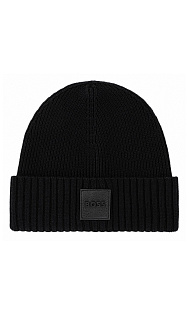 Шапка из шерсти